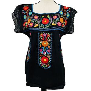 Embroidered Mexican Blouse Size M black color mexican blouse